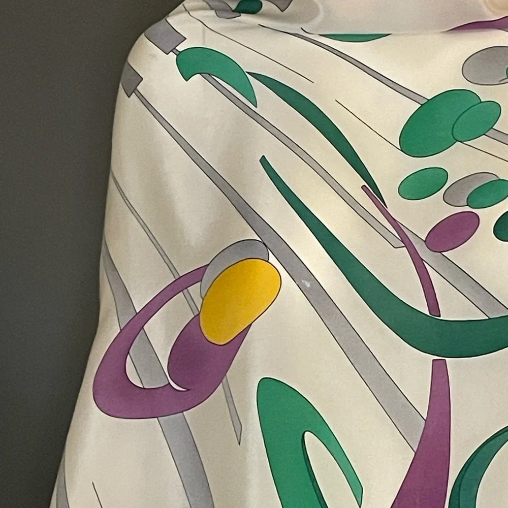 Pretty Vintage Raymond Weil Silk Scarf 30 In Sq Excellent Condition - Picture 5 of 9